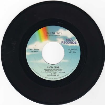 Patsy Cline - I Fall To Pieces / True Love