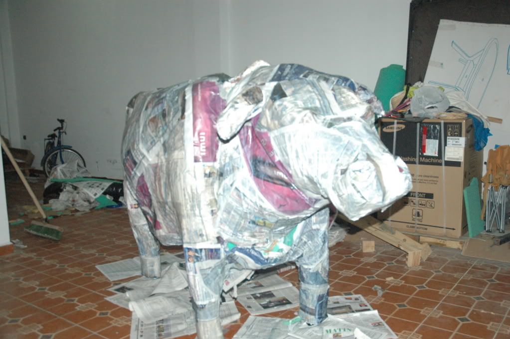 Como hacer una vaca de cartón a tamaño real Como hacer una vaca de cartón a tamaño real