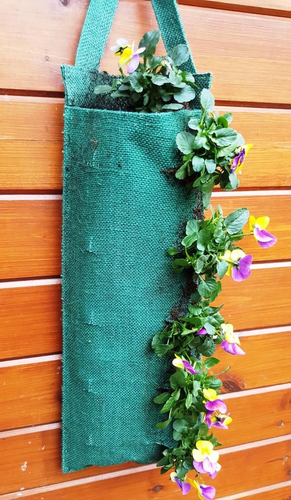 Hessian Flower Pouch bag basket wall fence hanging geraniums petunias pansy | eBay