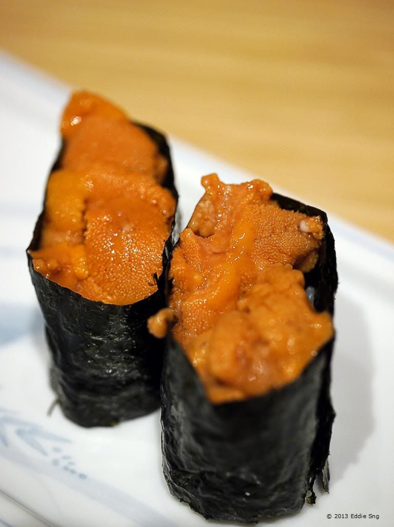 Sushi Kanda uni Sushi photo JapaneseDinnerBKKDec201306.jpg