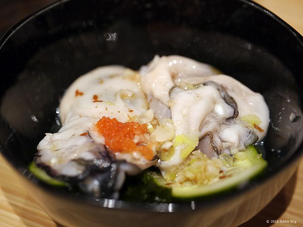 Sushi Kanda Fresh Oyster photo JapaneseDinnerBKKDec201310.jpg