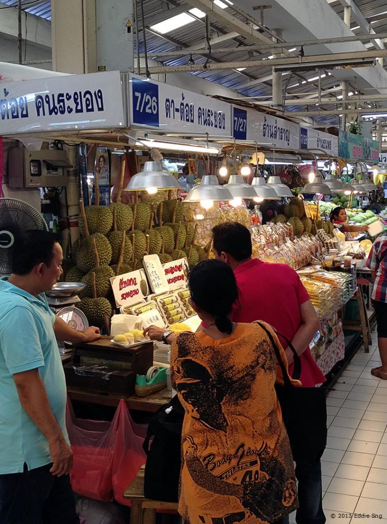 Durians in OrTorKor BKK photo OrTorKorMarketDurians02.jpg