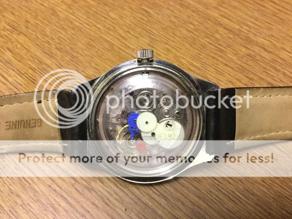 1970s plastic top loading case watches  Image_672
